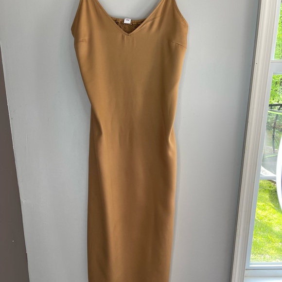 NWT Satin Smocked MIDI Slip dress Multiple sizes color Nude Acacia - Picture 6 of 10